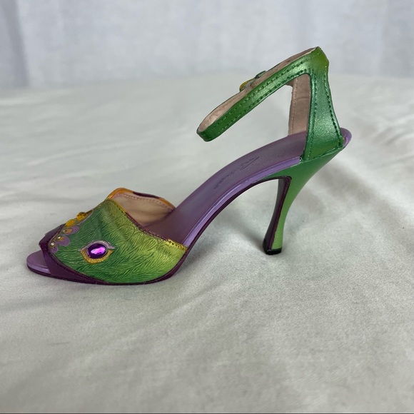 Collection of 4 Antique Just the Right Shoes - Picture 8 of 15